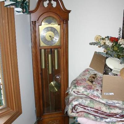 Colonial Grandfather Clock. Works & Sounds Great 