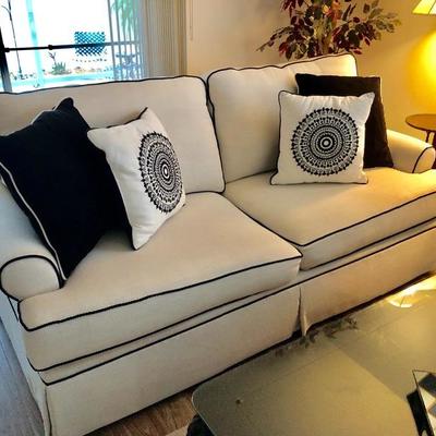 Bassett White-with-Black-Piping Sofa - $100 - (77W  42D  36H)