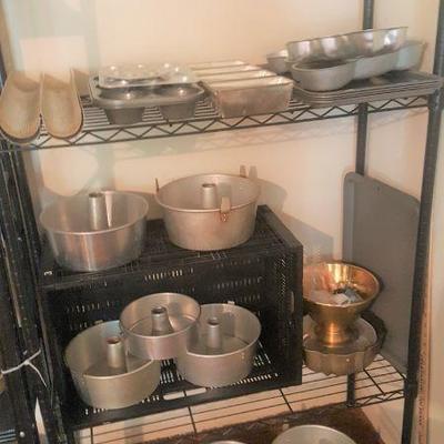 More baking pans