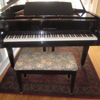 D. H. Baldwin Small Baby Grand Piano 49870 C142 Manufactured By Samick 