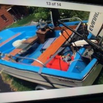 13 ft Boston Whaler, 2006 25hp Etec Engine, brand new, very few hours, trailer and power wench, trolling motor, fully rigged for fishing