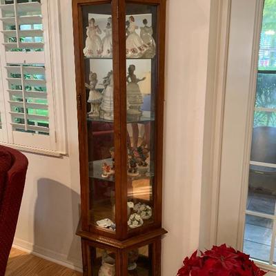 Curio cabinet w/ 5 shelves $80 