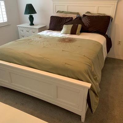 White Queen Bedroom 5 piece set w/ sealy mattress and box springs $650