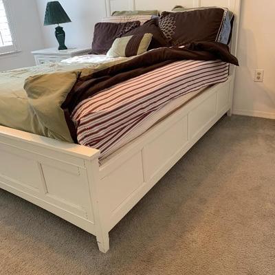 White Queen Bedroom 5 piece set w/ sealy mattress and box springs $650