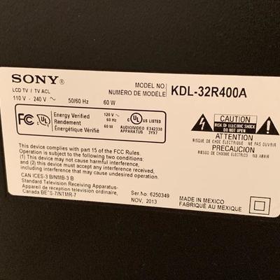 Sony 32” flatscreen TV w black stand $60