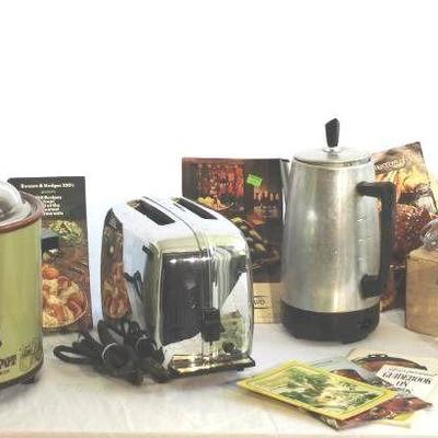 Retro Kitchen Appliances -Toaster, Percolator, Han ...
