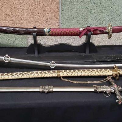 975: 5 Swords, Various Styles and Lengths
Blade Length: