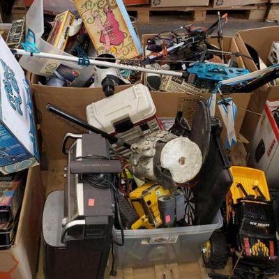 1200: 	
Various Toys, RC Helicopters, 4 XBox 360s and more
Various Toys, RC Helicopters, 4 XBox 360s, VR Headset, Wii Consloe, Toy...