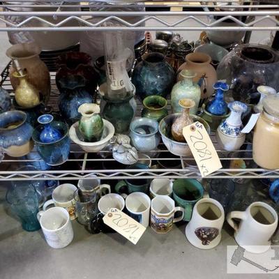 2081: Large Lot of Intricate Pottery Pieces and Mugs
Large Lot of Intricate Pottery Pieces and Mugs