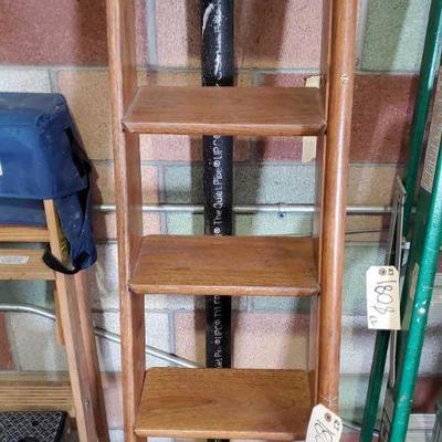1807: Putnam Rolling Wood Ladder w/ Hand Rail
Putnam Rolling Wood Ladder w/ Hand Rail

