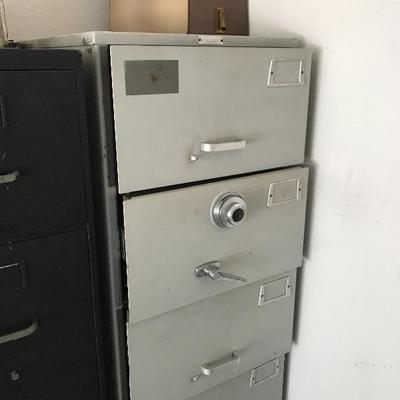 Fire safe/file cabinet 