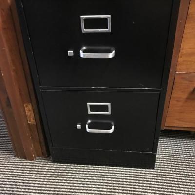 2 drawer metal file cabinet $15