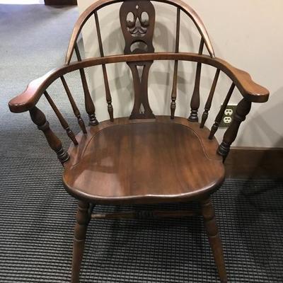 Captain's chair $125
25 X 21 X 32 1/2