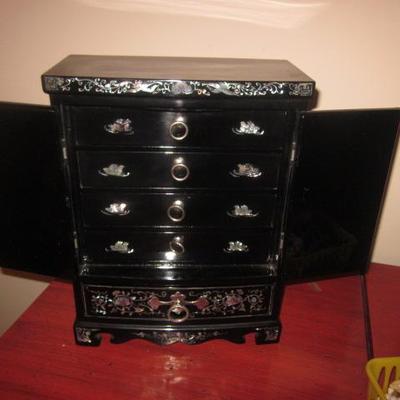 Jewelry chest ~ Traveled Tons of Asian Collectibles 