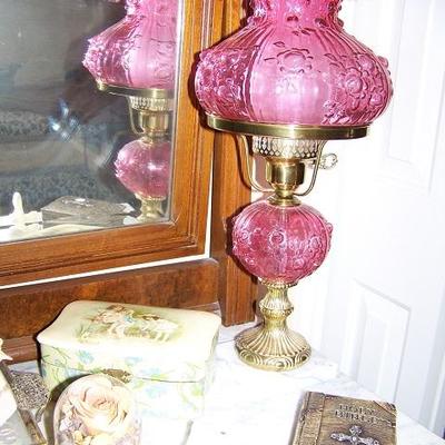 Fenton cranberry cabbage rose lamp