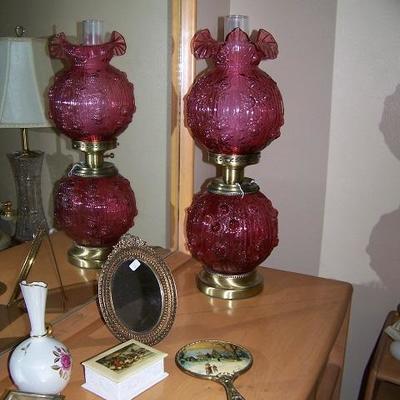 Fenton cabbage rose lamp