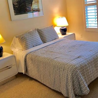 Full Size Bedroom Suite - $180 (Reg. $200 Save $20) - Includes: Chrome-Finish Bed Platform, 2 White and Chrome Night Stands.