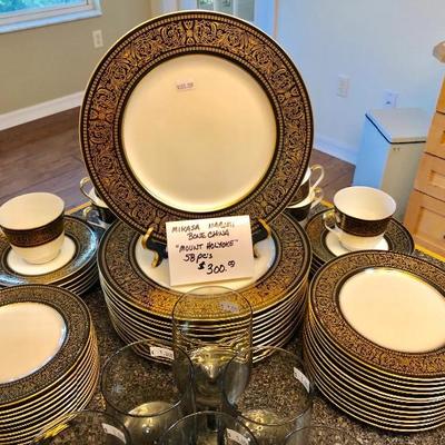 Mikasa Narumi Bone China "Mount Holyoke"