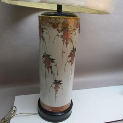 Japanese Kutani Large Porcelain Lamp