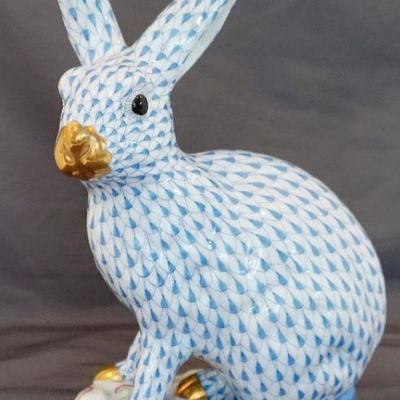 LARGE HEREND VIEUX BLUE RABBIT