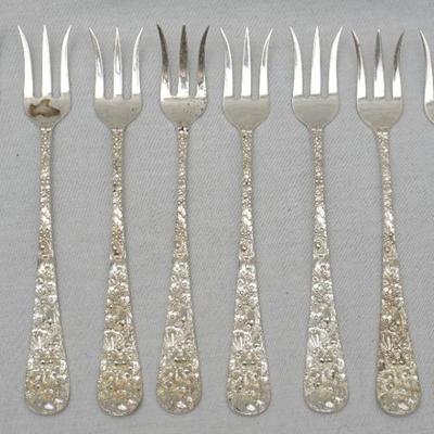 8 STERLING STIEFF ROSE OYSTER FORKS