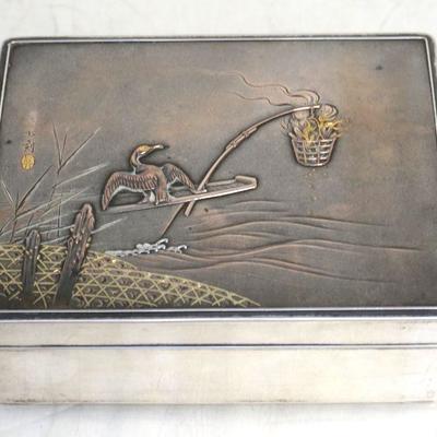JAPANESE MEIJI SIGNED SILVER ROSEWOOD LINED BOX