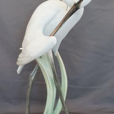 Large stunning Herend Porcelain Egret - Natural. Herend Hand Painted Natural Heron Water Bird Porcelain Figurine. Backstamped Herend...