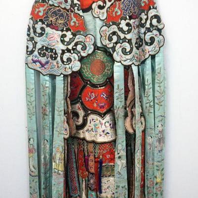 ELABORATE EMBROIDERED CHINESE SILK WEDDING COLLAR