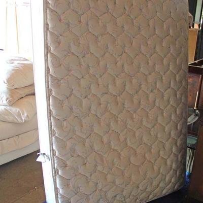  Selection of Like New Mattress â€“ King and Queen

Auction Estimate $100-$300 â€“ Located Dock 