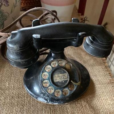 1920's Bakelite cradle rotary dial telephone 
