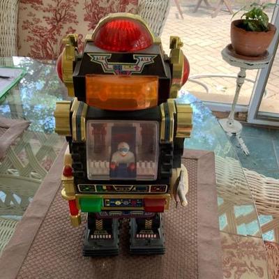 Vintage Battery Robot