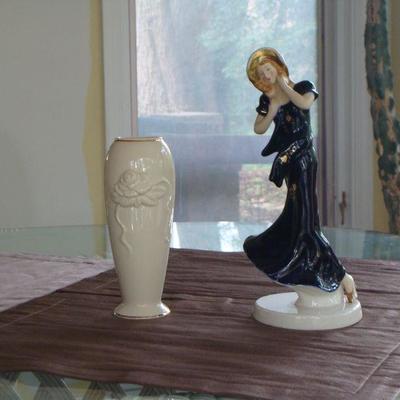 Kitsch pottery figurines