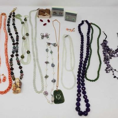116: Assortment of Beaded Necklaces 