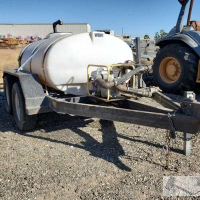 320: Texas Bragg Enterprises 500Gal. Water Trailer
Model No. 5X8WD. Honda Gasoline motor, Wacker PG2 Pump, tandem axle trailer