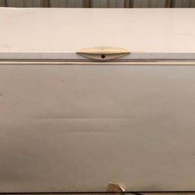 Frigidaire Heavy Commercial Chest Freezer
Frigidaire Heavy Commercial Chest Freezer in good working condition. 
Length 73"
Width 27...
