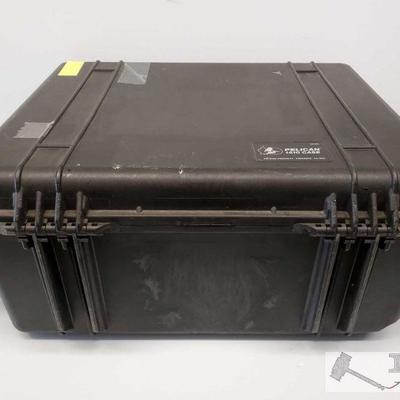 Pelican 1610 Hard Case
Pelican 1610 Hard Case. 4-Point Latch top with hinges.
OS11-120676B.(could not read)