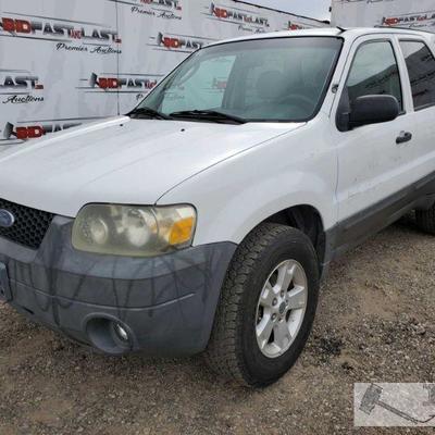 146-2005 Ford Escape, White CURRENT SMOG
Current Smog, Cold AC, Power windows, Power mirrors, cruise control Year: 2005
Make: Ford
Model:...