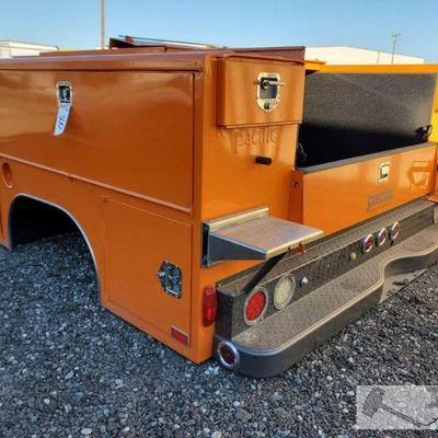 300-Pacific Truck Equip. Service Truck Bed
Pacific Truck Equip. Service Truck Bed. Eight Compartments