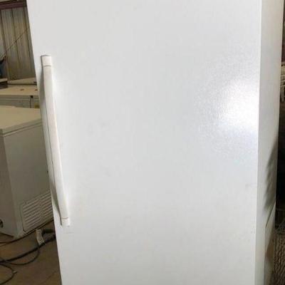 Sears Upright Freezer
Sears Upright Freezer.  Is in good working condition. 
Height 70"
Depth 29"
Width 32"