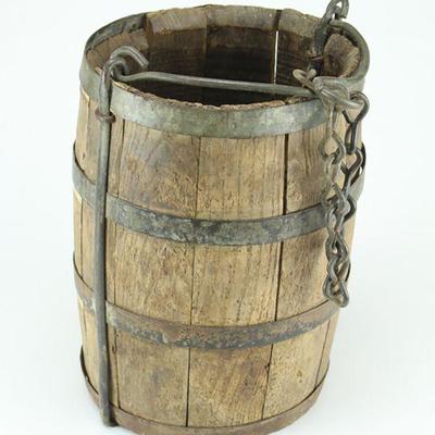 Antique Civil War Era STAVED WOODEN WELL BUCKET Iron Handle Iron Chain Homestead Old Fashioned Windlass Lowered Well Bucket Collectible...