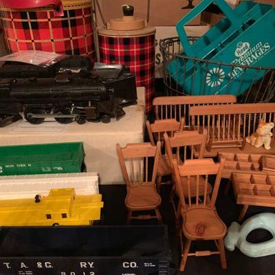 Vintage Toys, Lionel Trains, Doll Furniture 