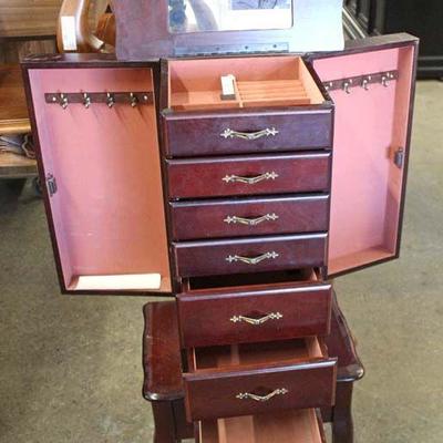Selection of Jewelry Chest

Auction Estimate $100-$200 â€“ Located Inside