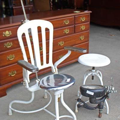 ANTIQUE Dental Chair with Stool and Rinse Sink by â€œClarkâ€

Auction Estimate $100-$400 â€“ Located Field