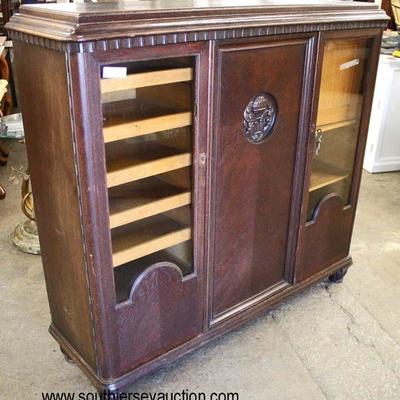 ANTIQUE Continental Oak 3 Door Gentlemen Chest with Right and Left Keys

Auction Estimate $200-$400 â€“ Located Inside