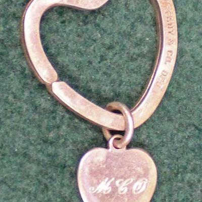 Sterling â€œTiffany and Companyâ€ Heart Pendant

Auction Estimate $25-$100 â€“ Located Glassware

 