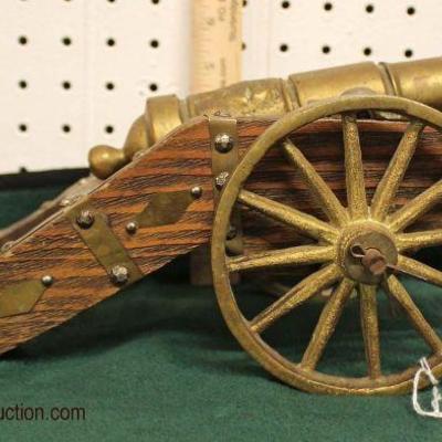  English Military Cannon with Coat of Arms

Auction Estimate $100-$200 â€“ Located Glassware 