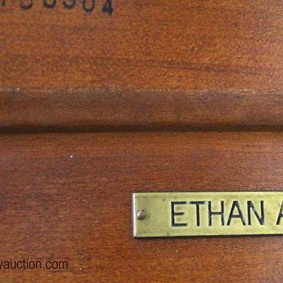  IMG_7133 auction IMG_7134 auction

Burl Mahogany â€œEthan Allen Furnitureâ€ Inlaid and Banded Lamp Table

Auction Estimate $100-$300...