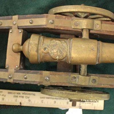  English Military Cannon with Coat of Arms

Auction Estimate $100-$200 â€“ Located Glassware 
