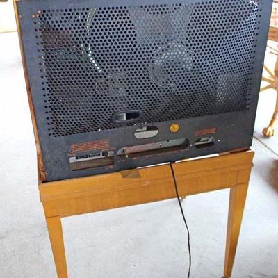 VINTAGE Dumont Television Radio on Frame

Auction Estimate $100-$200 â€“ Located Dock