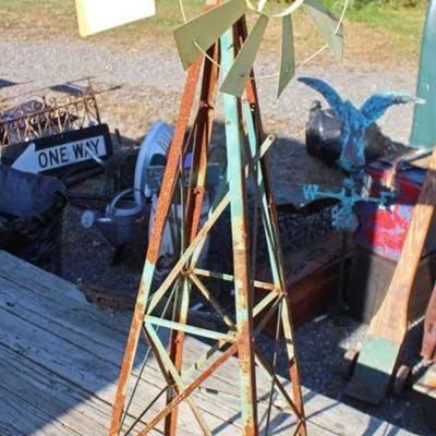  Primitive Metal Yard Wind Mill

Auction Estimate $100-$200 â€“ Located Field 